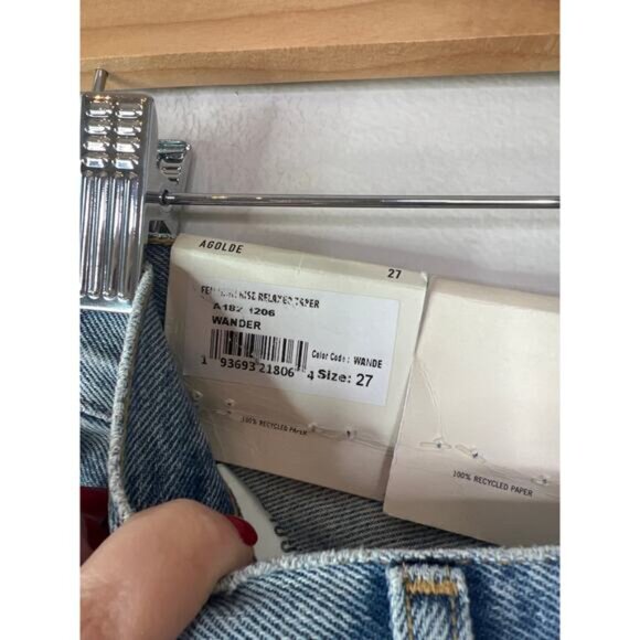 NWT AGOLDE Fen High Rise Relaxed Taper Jean Wander Distressed Blue Size: 27 - Picture 5 of 9